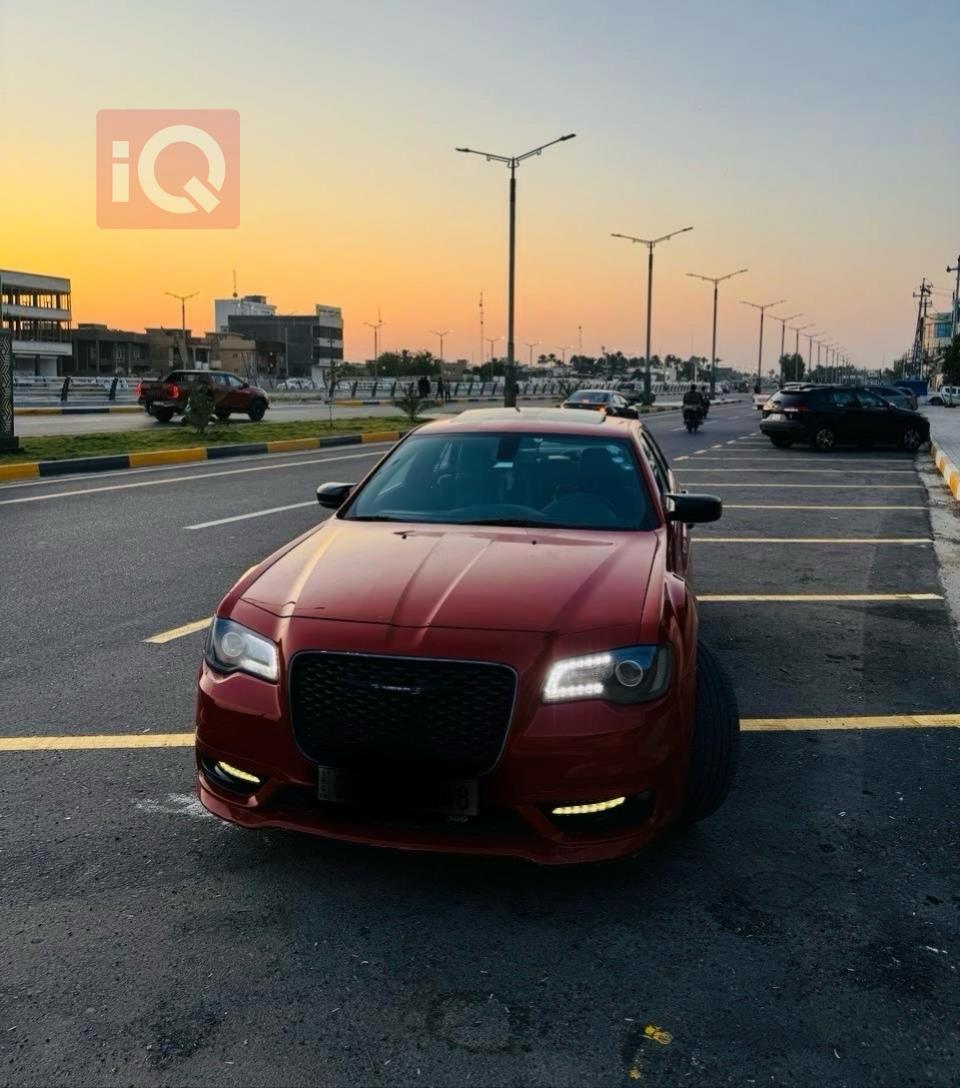كرايسلر 300